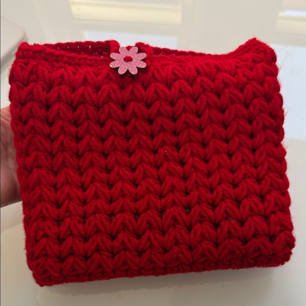 Red Knit Pouch - Picture 3 of 6